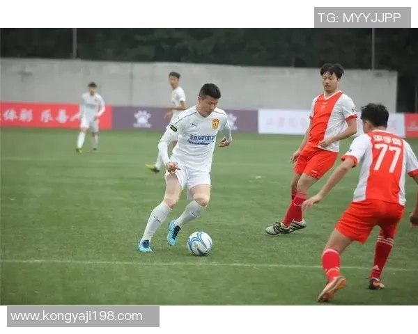 赛后复盘:杭州足球队与重庆足球队心理素质的较量与启示 赛后复盘:杭州足球队与重庆足球队心理素质的较量与启示