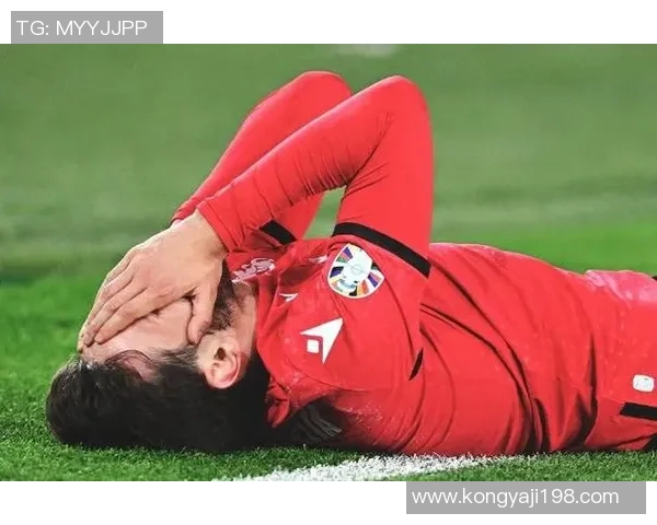 足球明星亲自洗鞋的精彩瞬间大揭秘,展现他们不为人知的一面 足球明星亲自洗鞋的精彩瞬间大揭秘,展现他们不为人知的一面